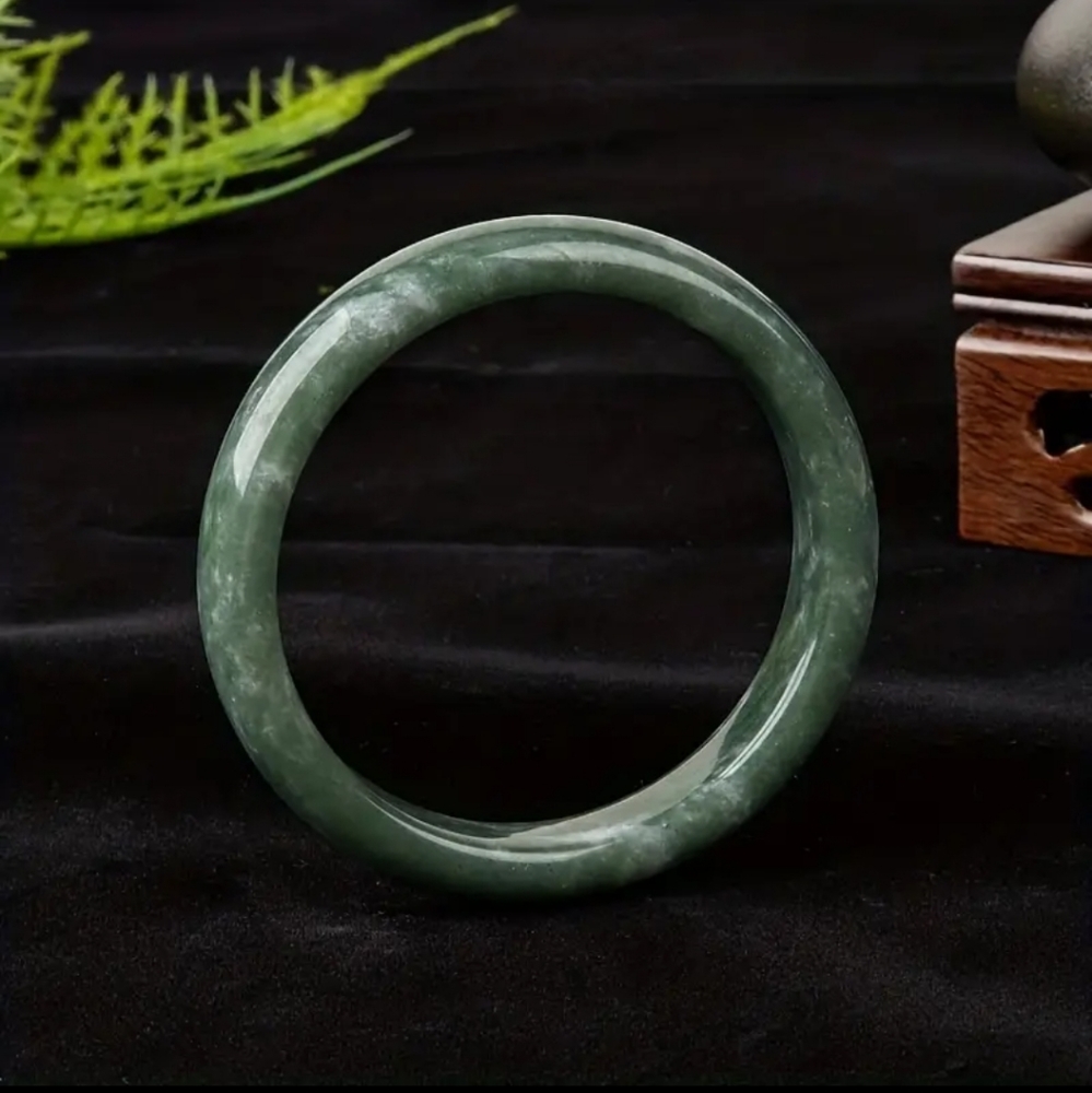 Natural Jade Dark Green Bangle Bracelet For Men / Woman. - Picture 5 of 5